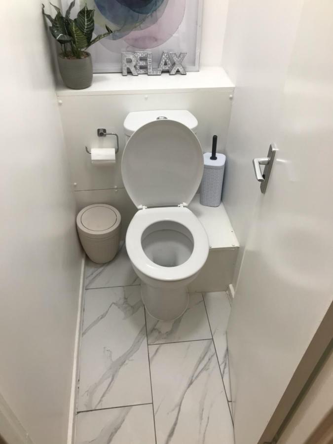 Luxury 2 Bedroom Flat In Abbey Wood, Apartment *
