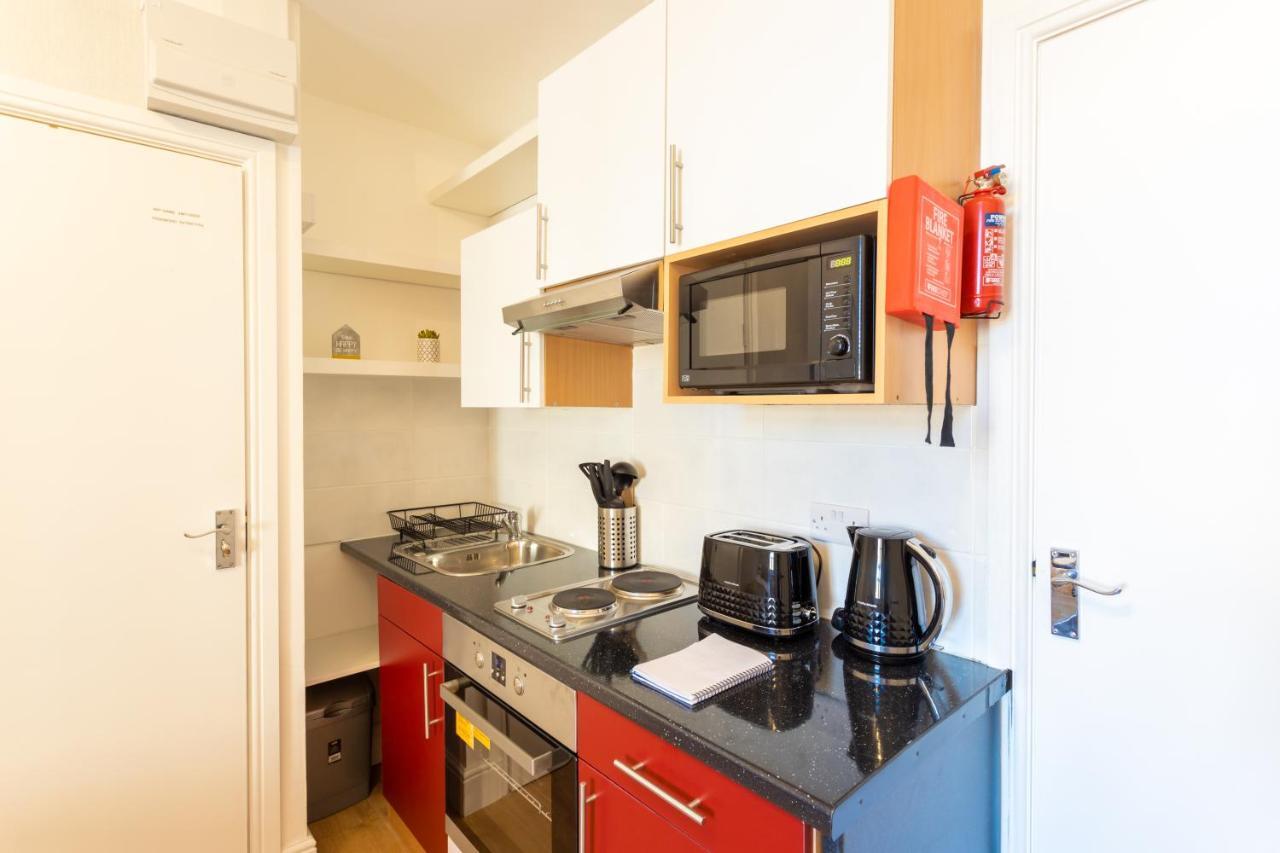 Modern 1 Bed Flat In West Kilburn By Queen's Park For 2 People Apartment