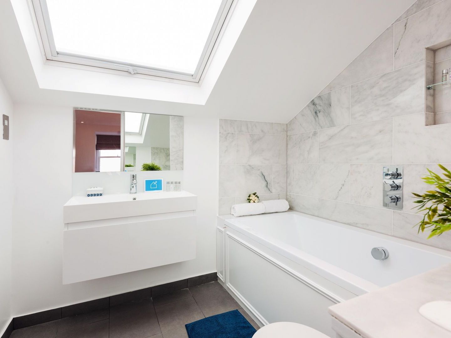 Apartment The Lillie Road Residence *