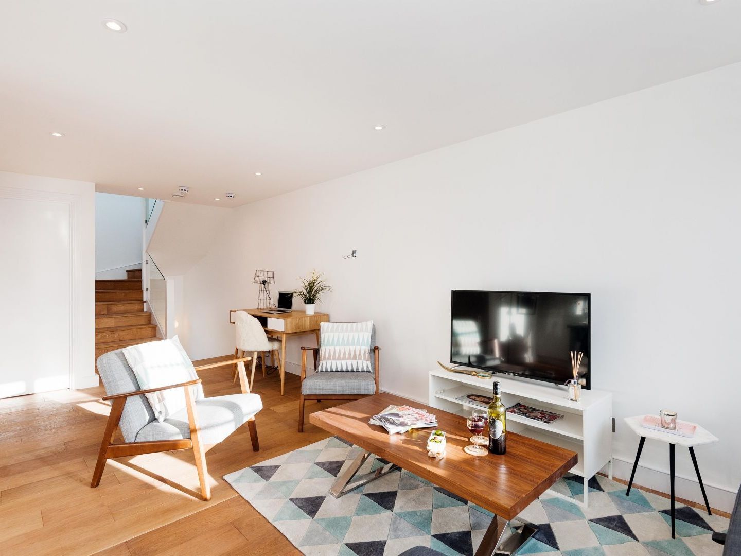 Apartment The Lillie Road Residence
