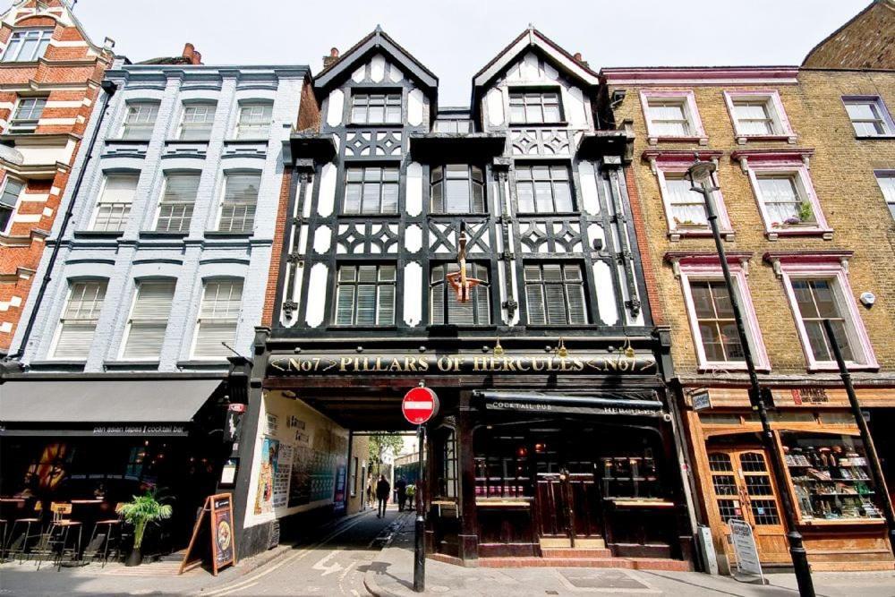 F1 Greek Street By Living Casa de férias Londres