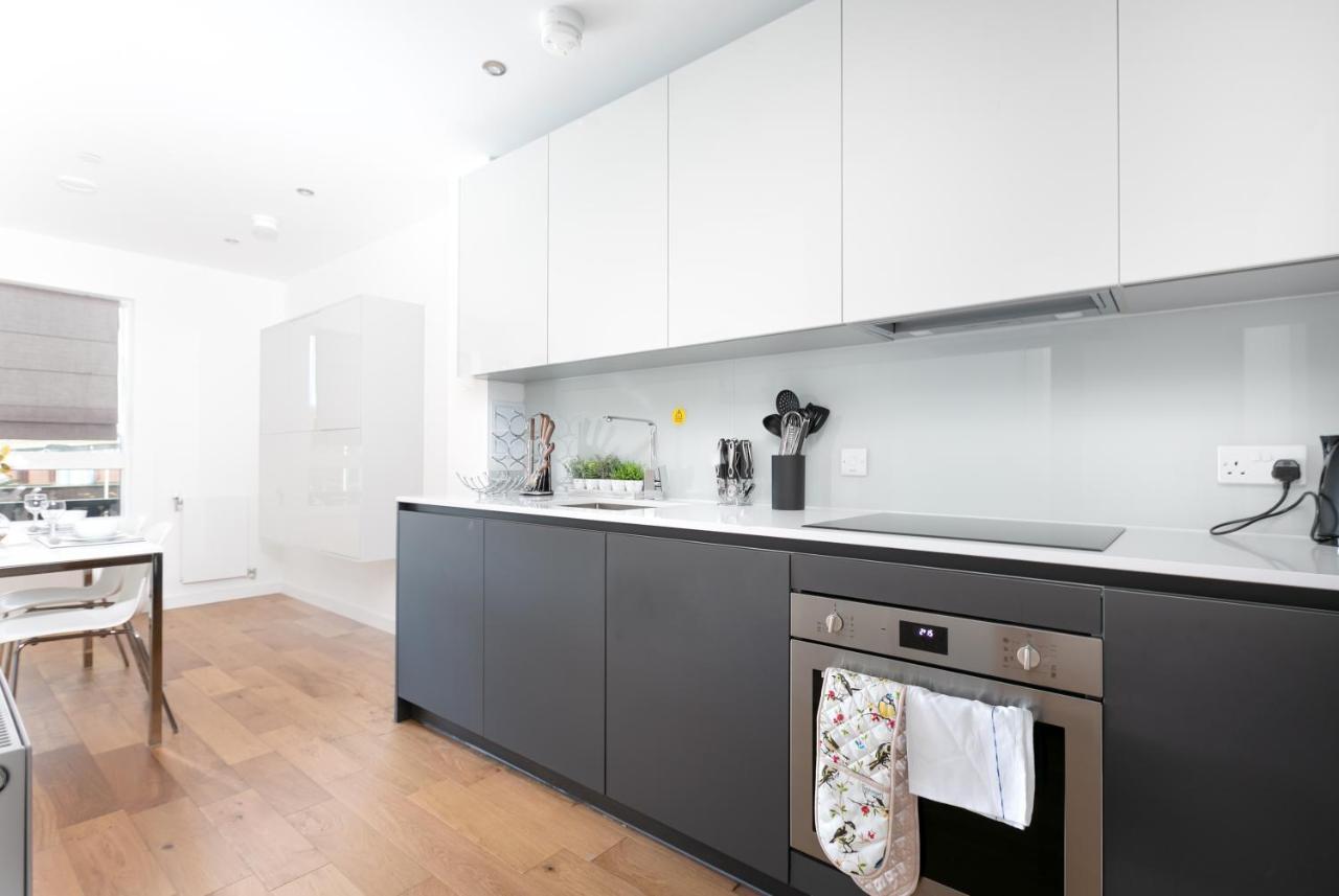 Skyvillion - Olympic View Stratford Apartment