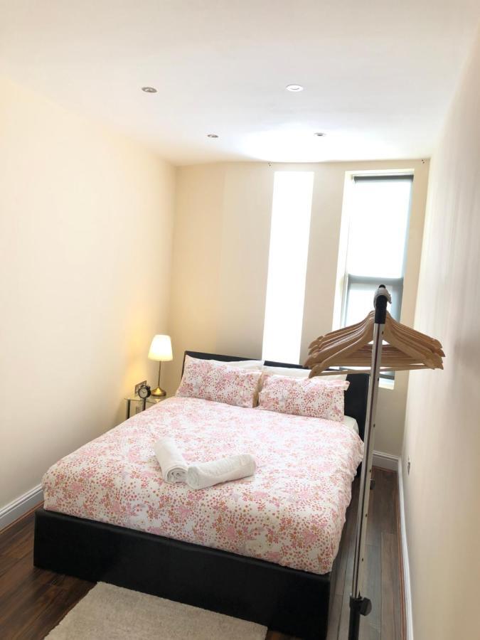 Greater Holiday Let @ Hanwell London