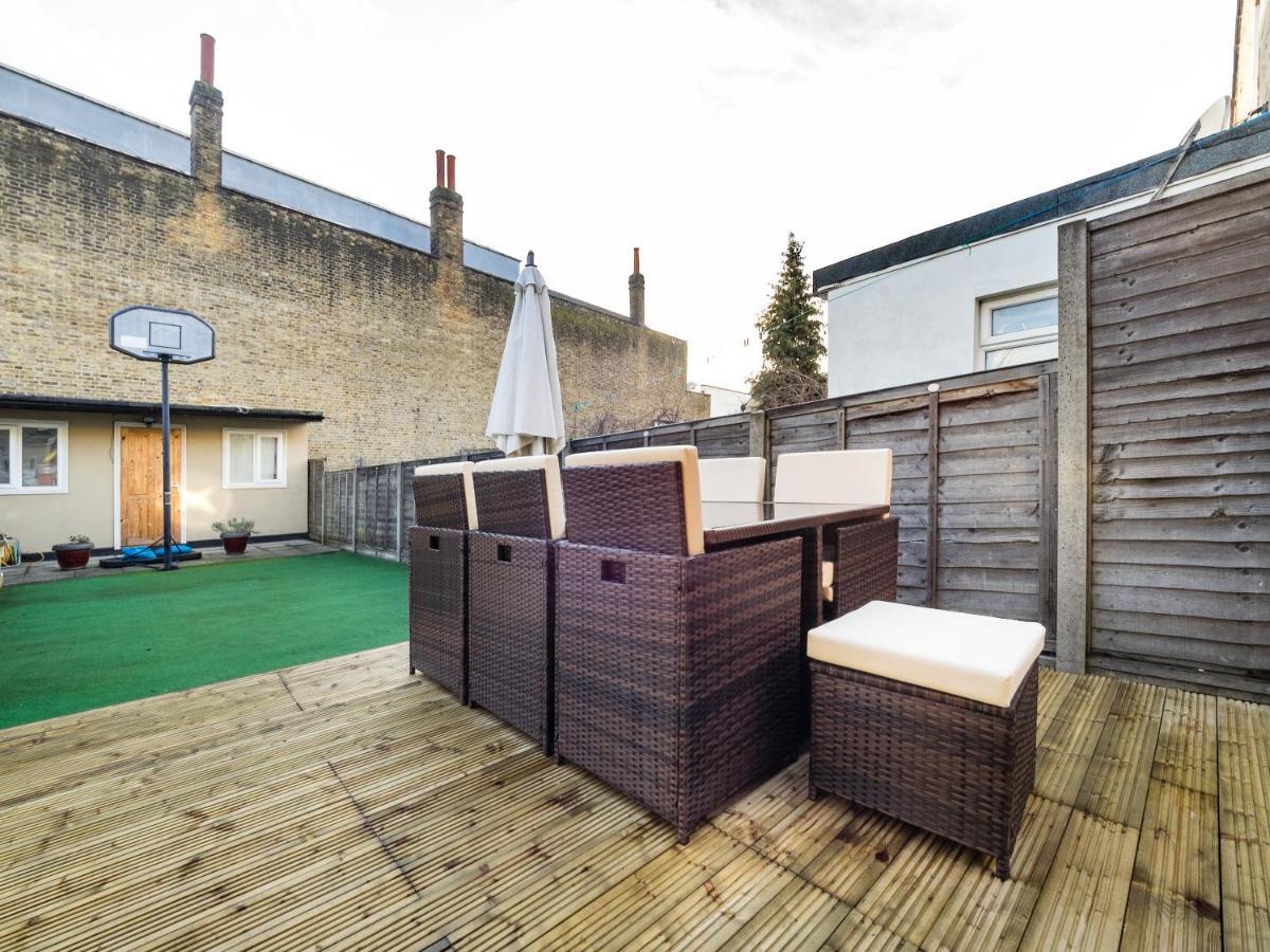 Lt The Gate House * Londres