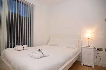 Apartment Wharf - Cambridge Av Apartamento Londres