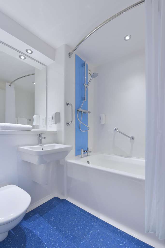 Travelodge Finchley Hotel London