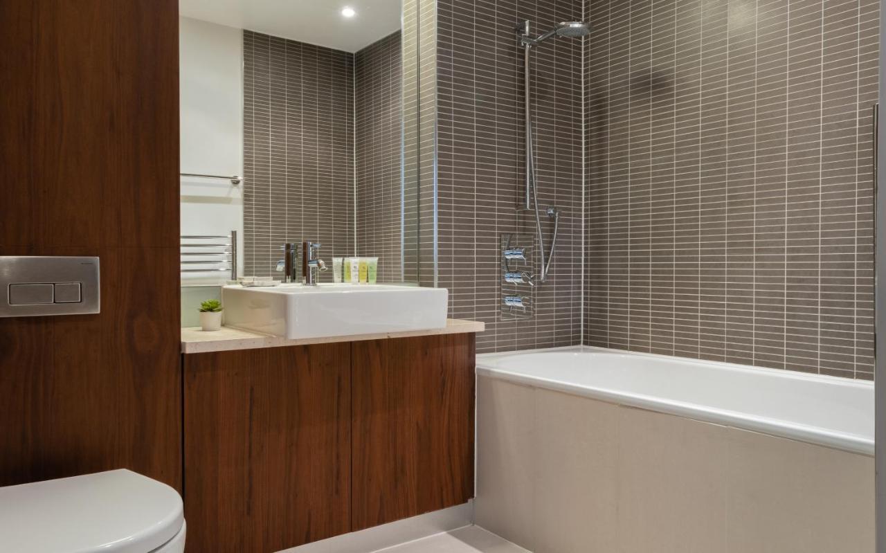 Fabulous 3 Bed 2 Bath Near Victoria Station Apartamento *