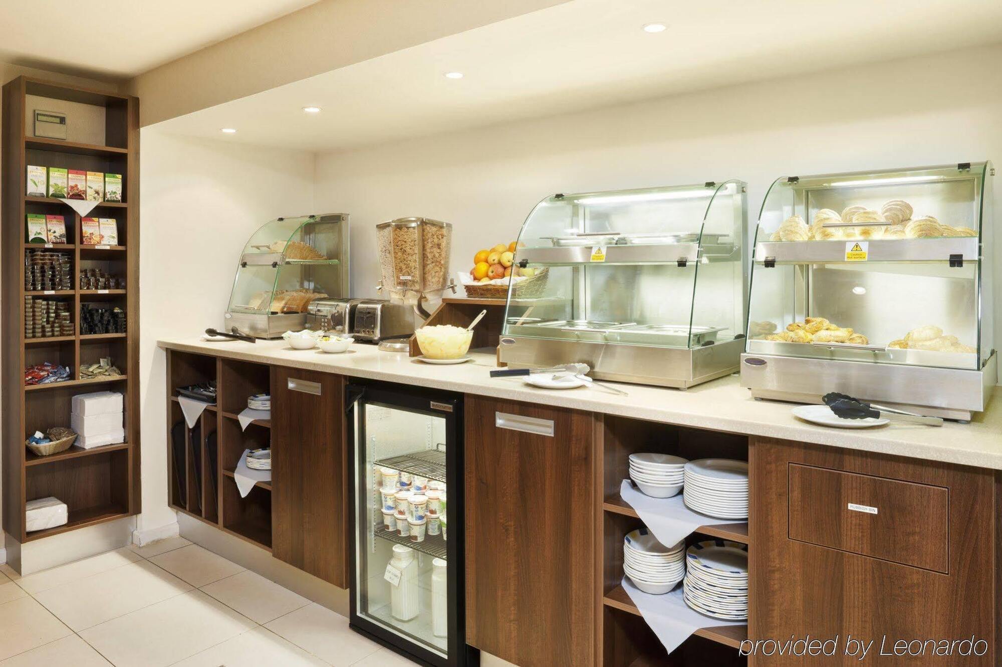 Express Victoria By Ihg 3* London