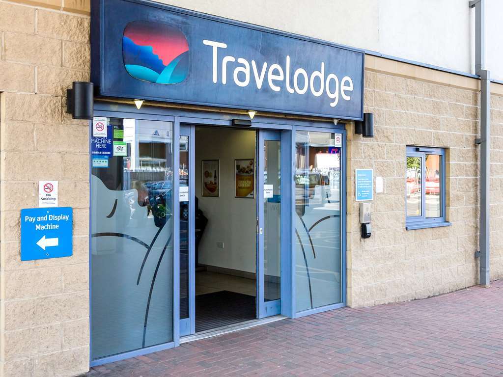 Hotel Travelodge Sunbury M3
