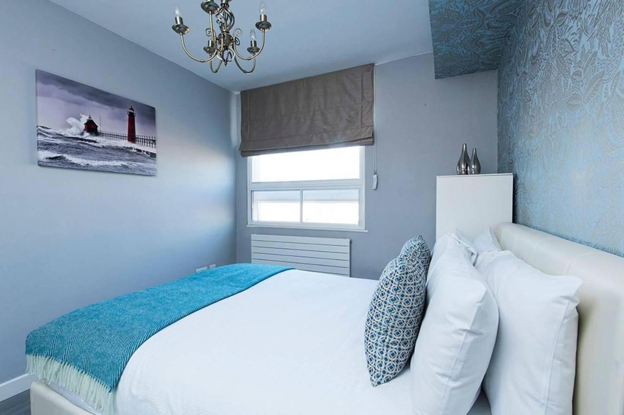 2 Bedroom Landward Court Londres
