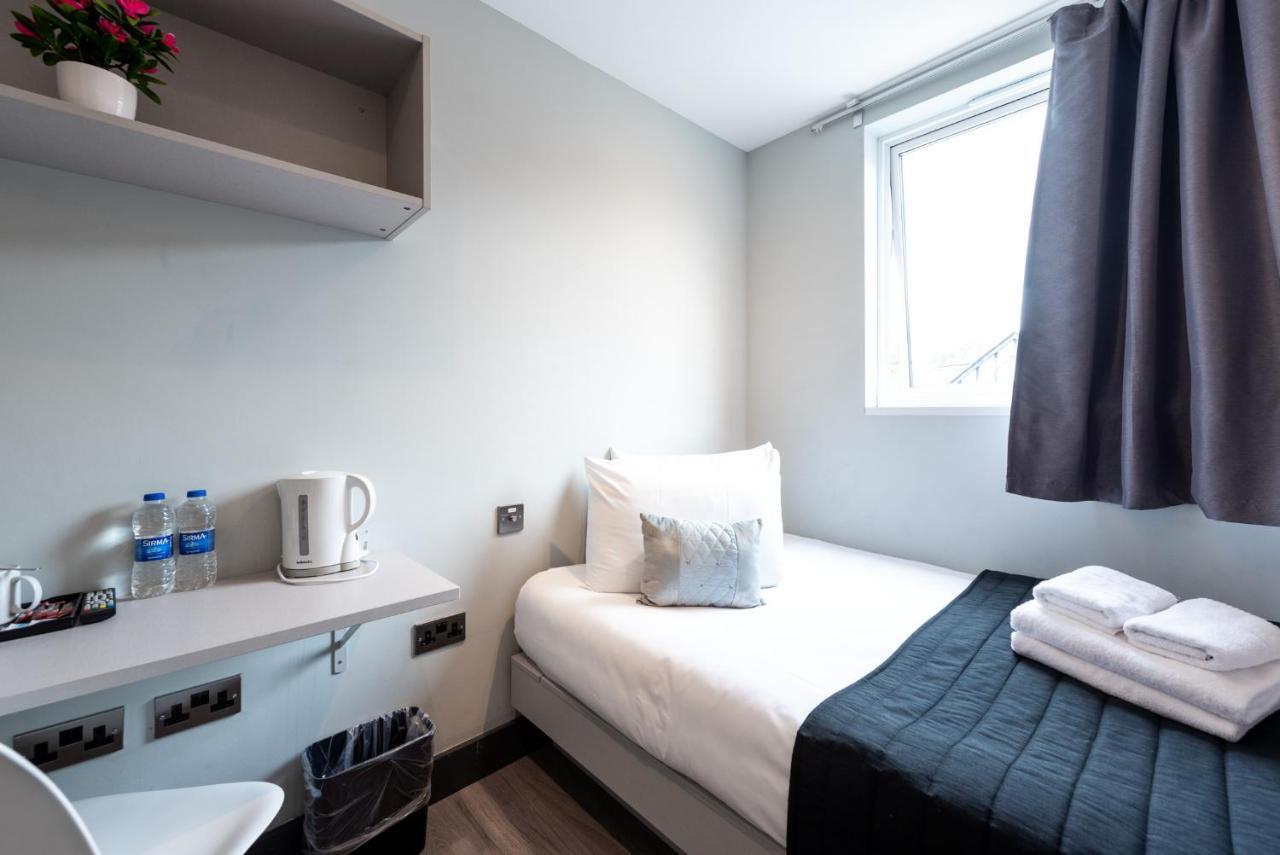 The Dome Acton Apartment London
