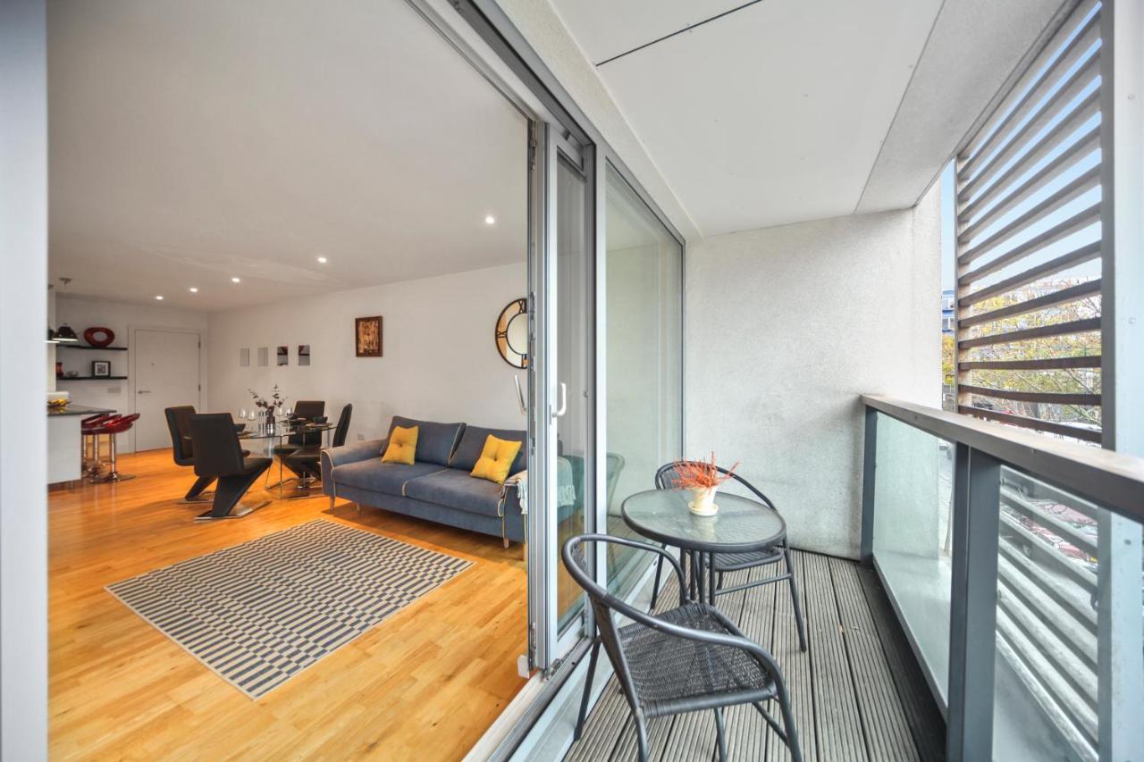 2 Bed Executive Near Camden Market Free Wifi * London