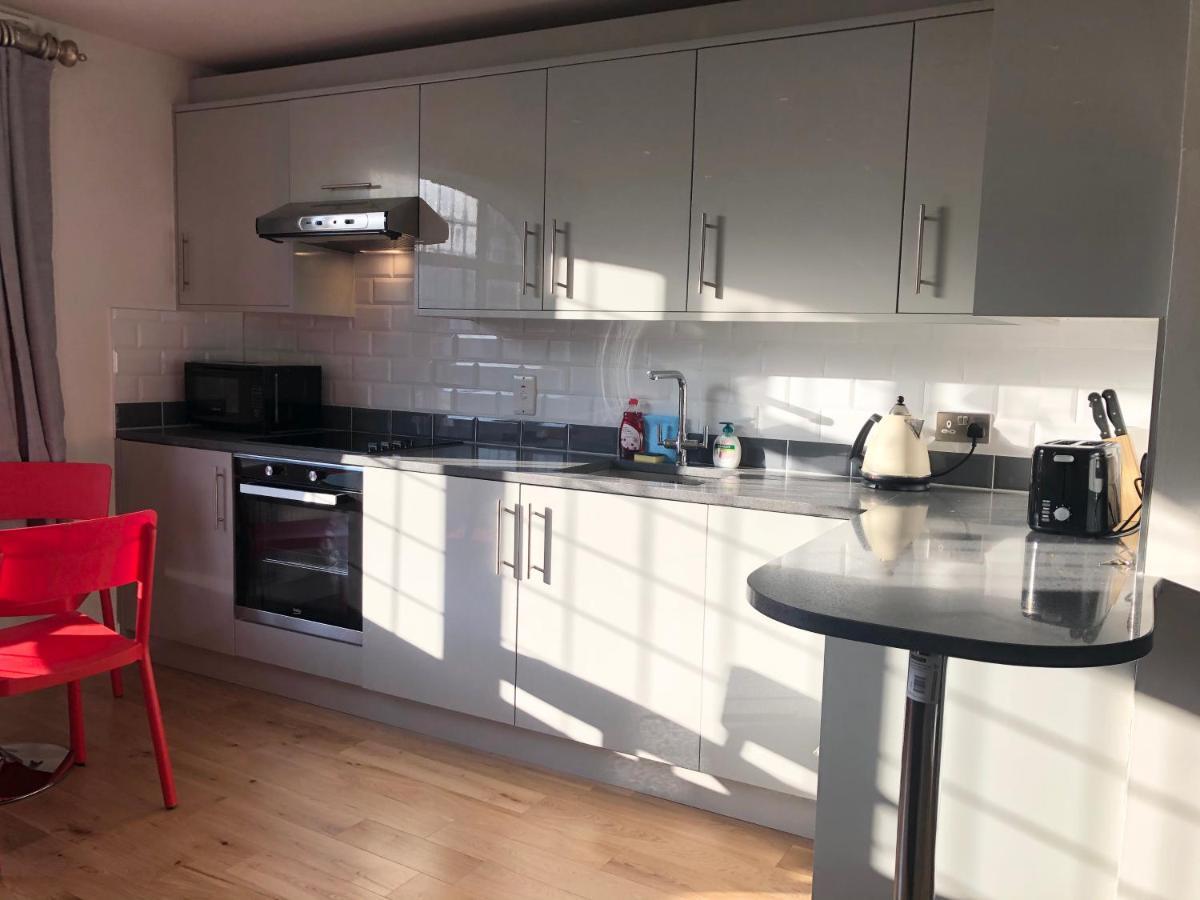 Stylish Maisonette And In Victoria London