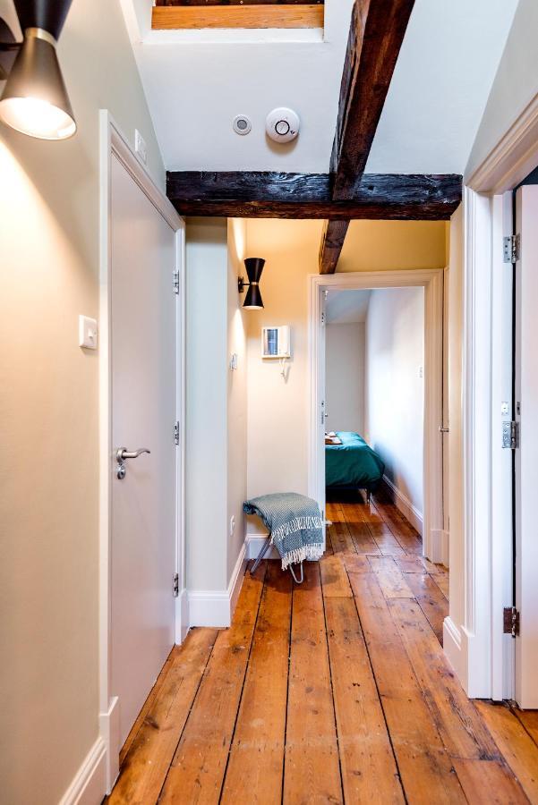 The Authentic Flats In The Heart Of Fitzrovia Apartment