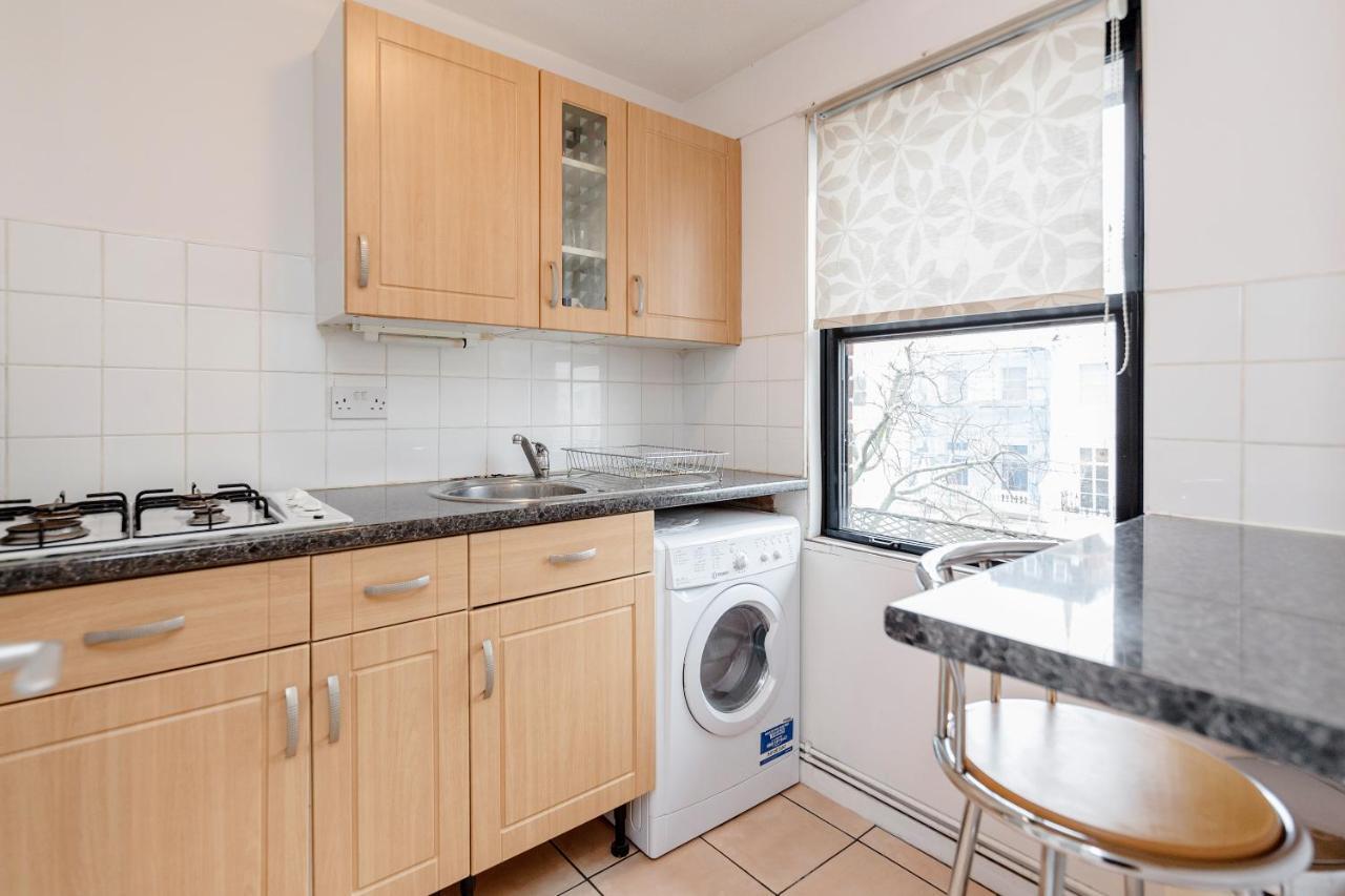 Cosy Near Big Ben Apartment London