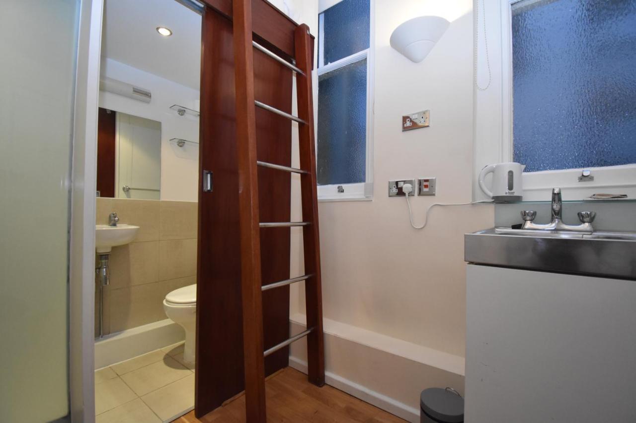 Apartamento One Of London's Smallest Studios! Londres