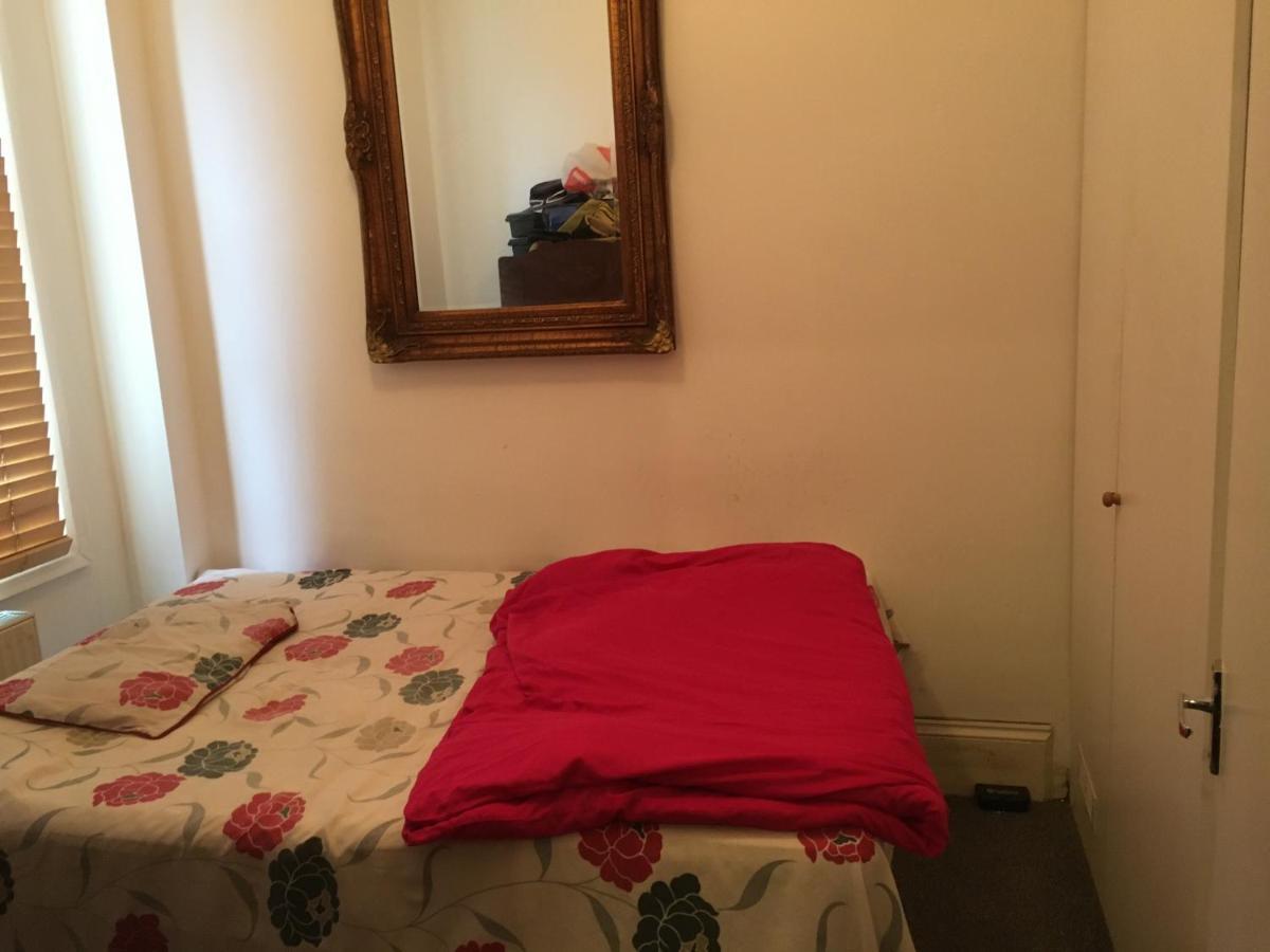 Small Bed Londres