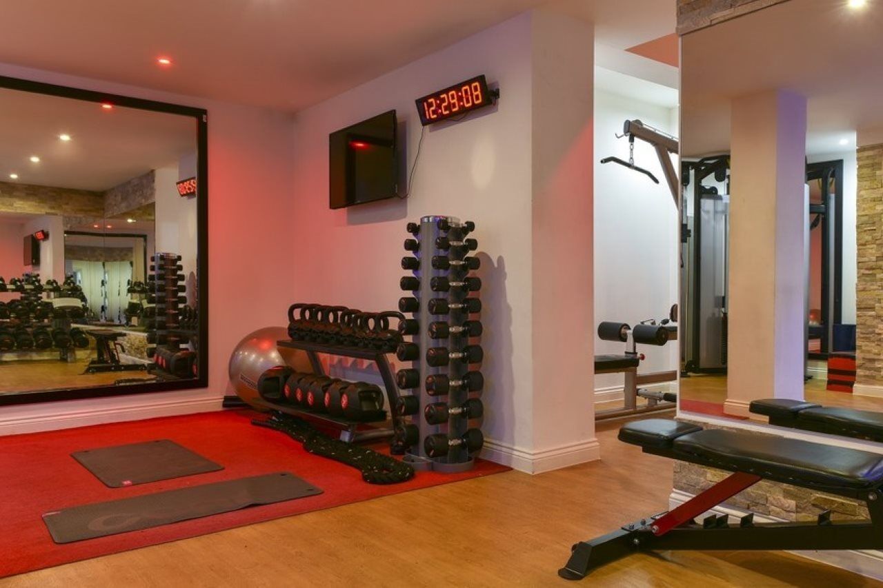 Aparthotel Fraser Queens Gate 4*