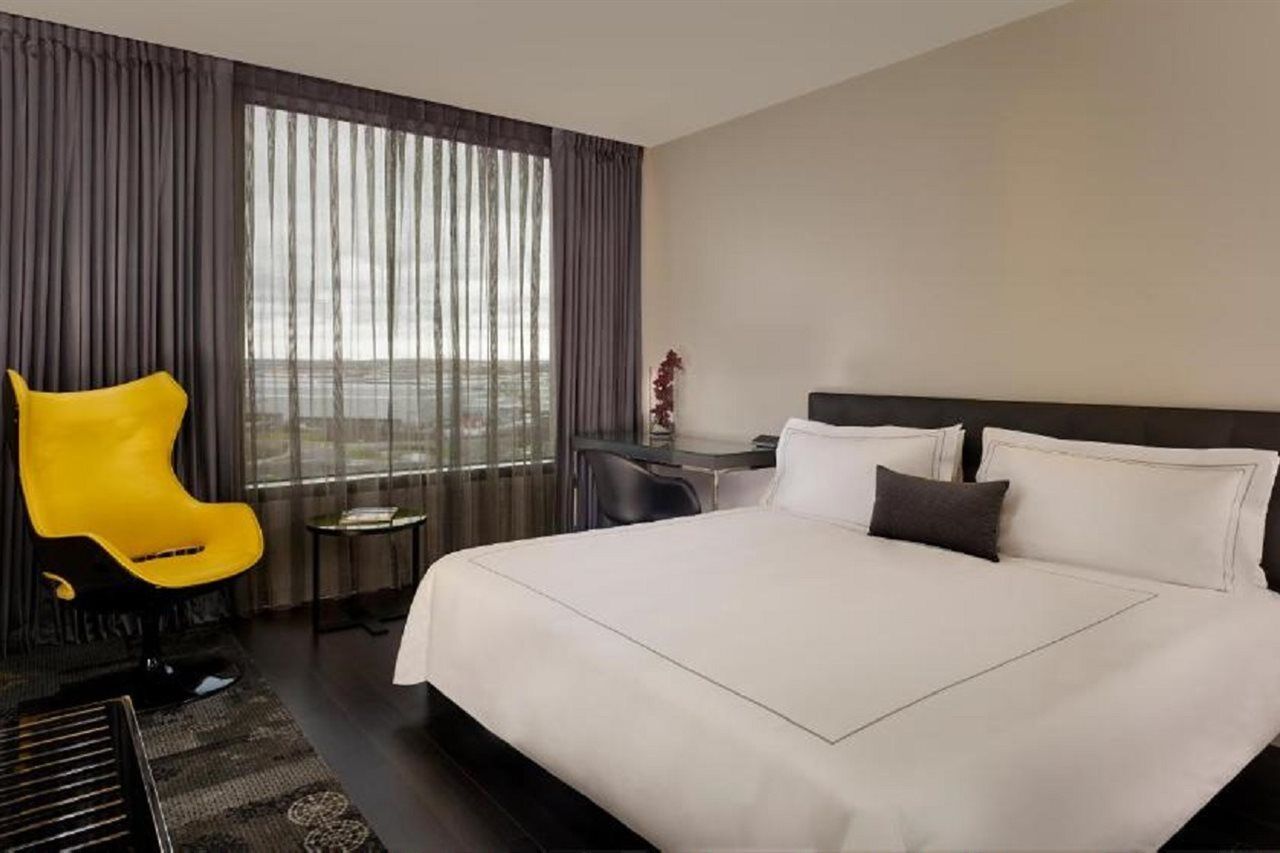 Park Plaza London, Park Royal London