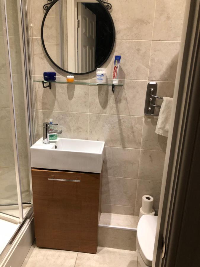 Apartment Flat Finchley Rd Nw11 *