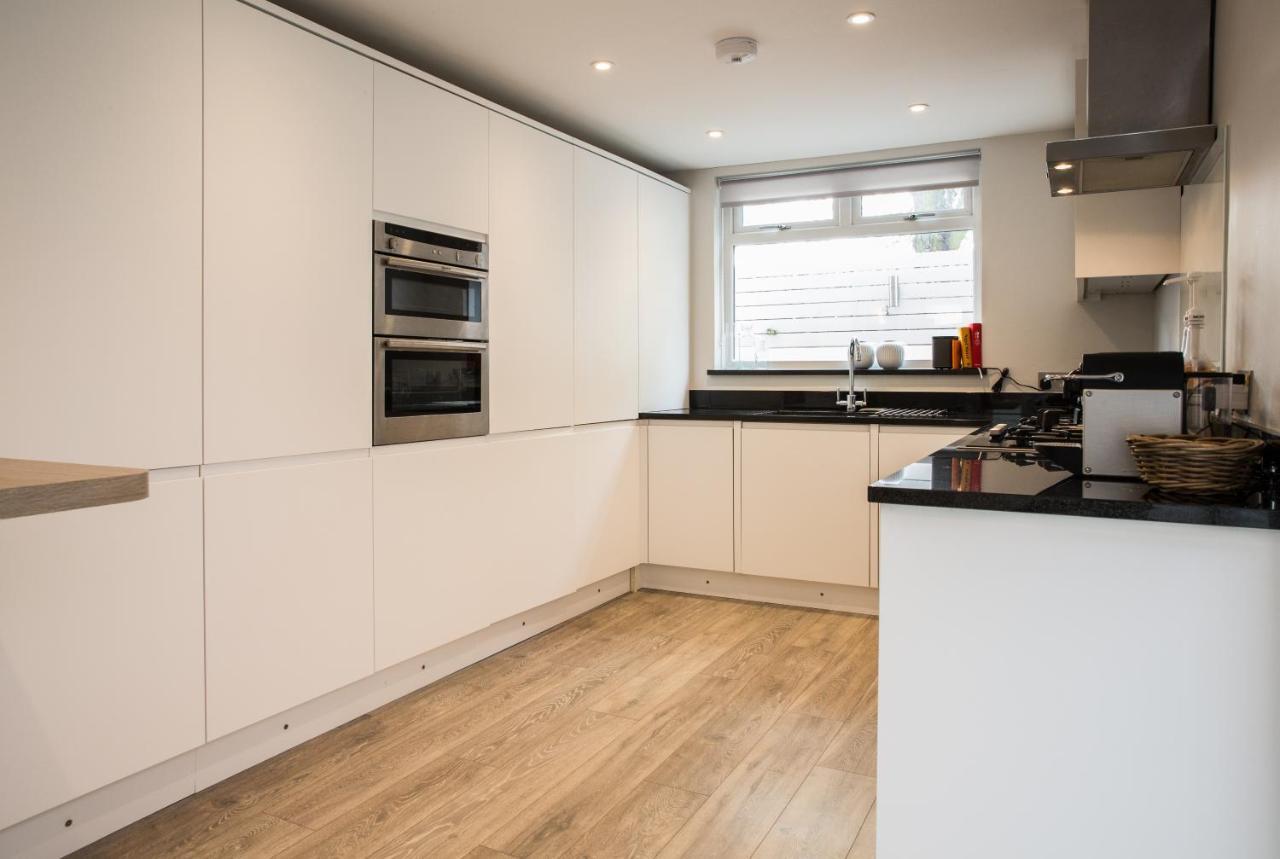 Magnificent House For 6 In Fulham With Back Garden * London
