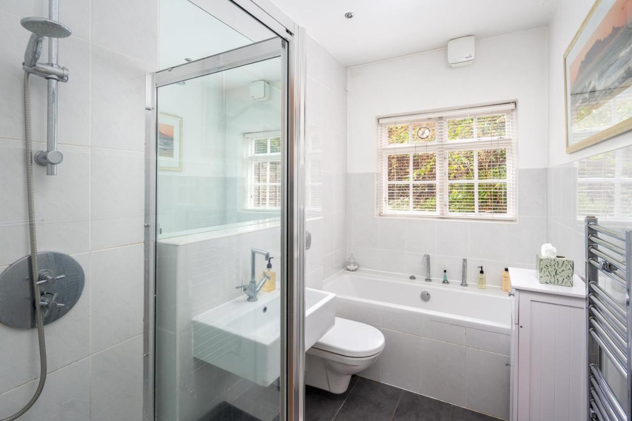 Charming 2br Flat With Patio In Hammersmith Apartment London