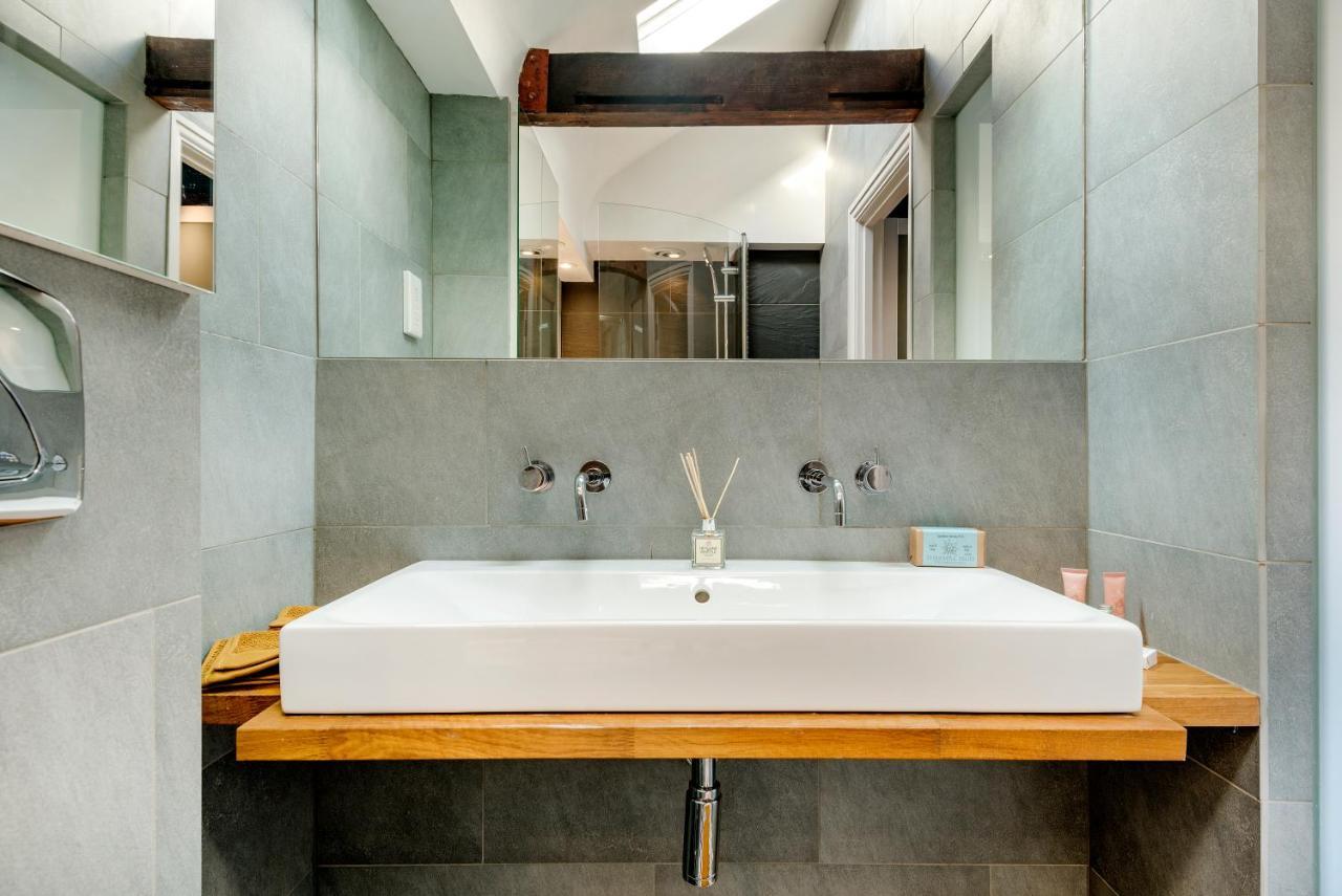 The Authentic Flats In The Heart Of Fitzrovia Apartment London