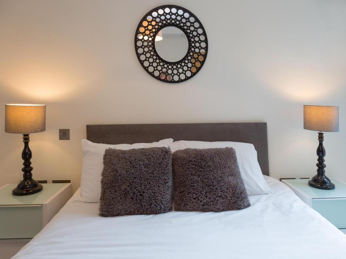 Tower Bridge Apartment