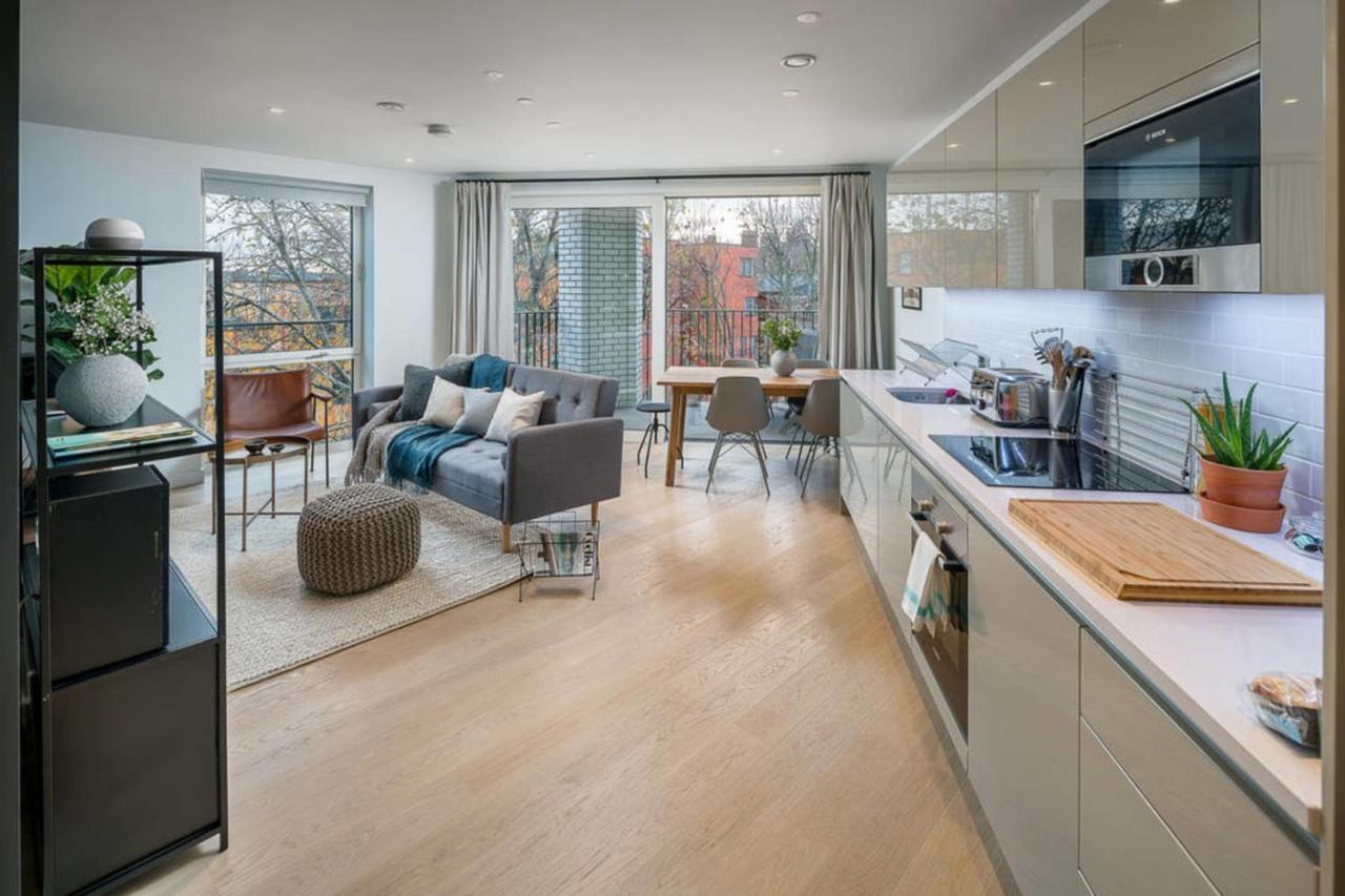 Apartment Modern 2 Bed Sleeps 6 W Gym & Balcony In Southwark London