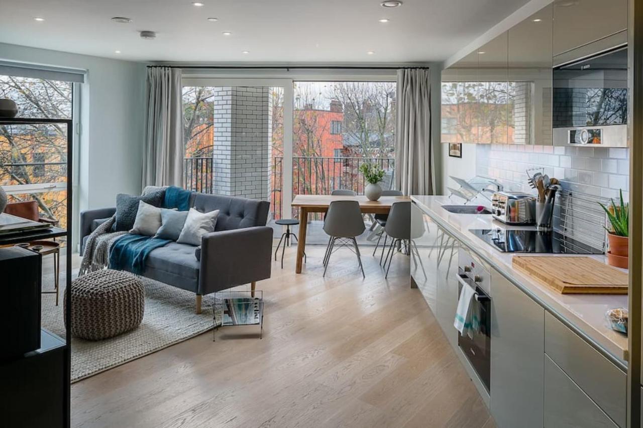 Apartment Modern 2 Bed Sleeps 6 W Gym & Balcony In Southwark