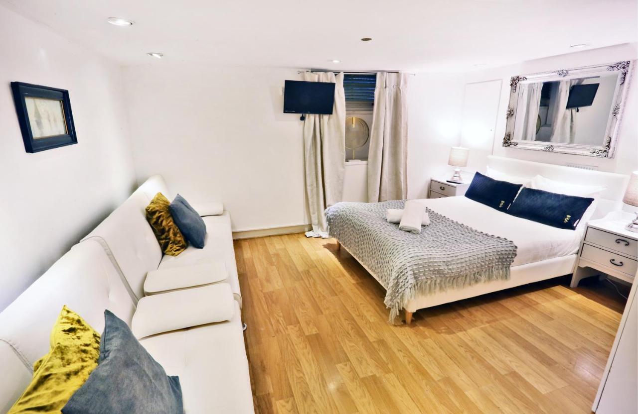 Covent Garden Suites * London