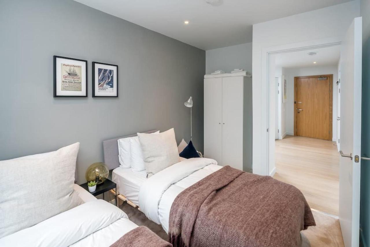 Apartment Modern 2 Bed Sleeps 6 W Gym & Balcony In Southwark London