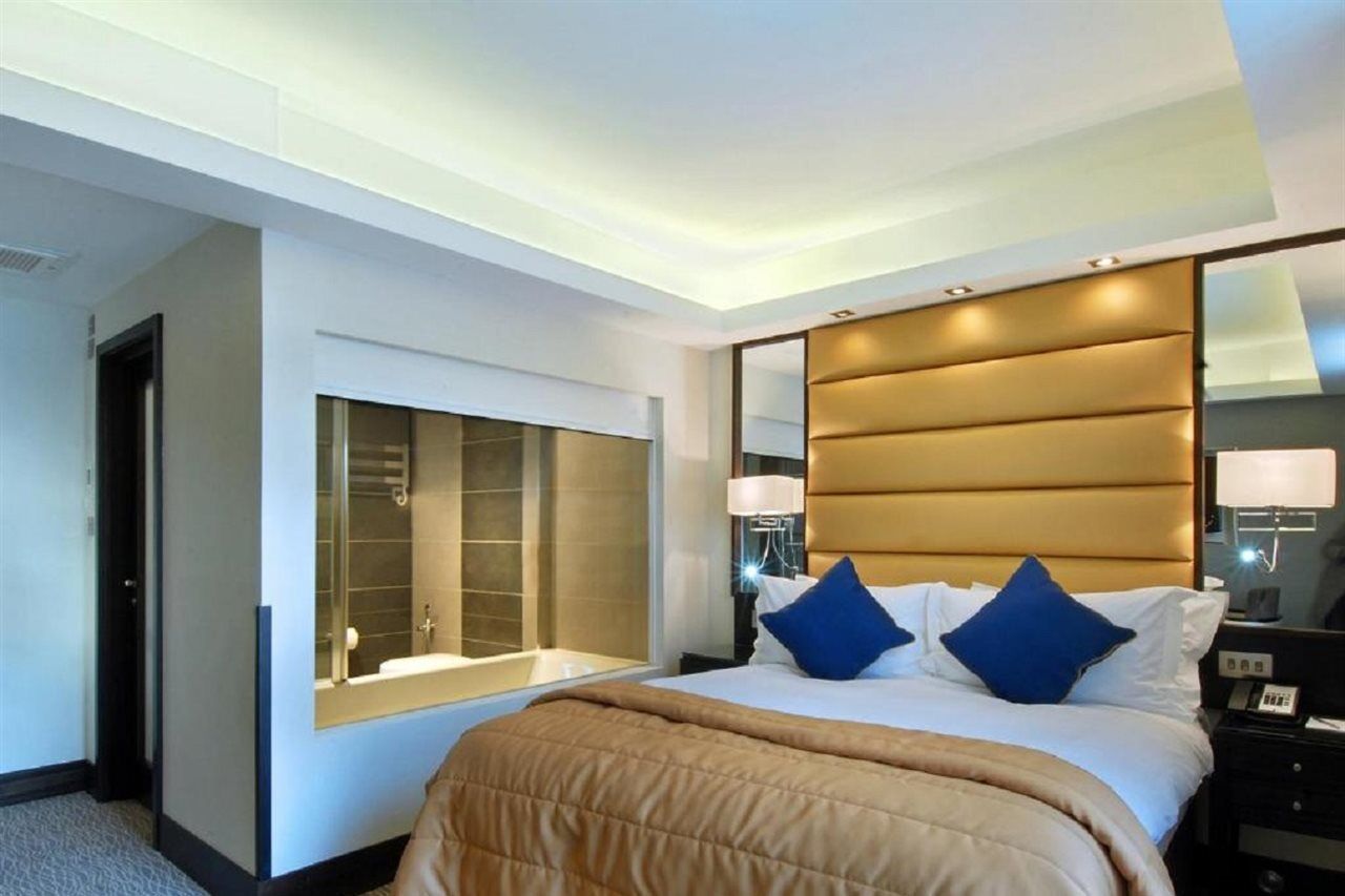 Park Grand Mayfair Hotel London