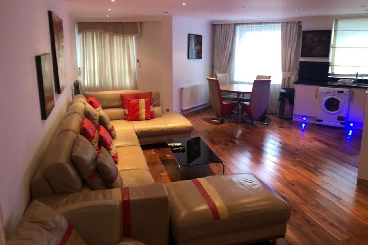 Hotel The New Carlton 3*
