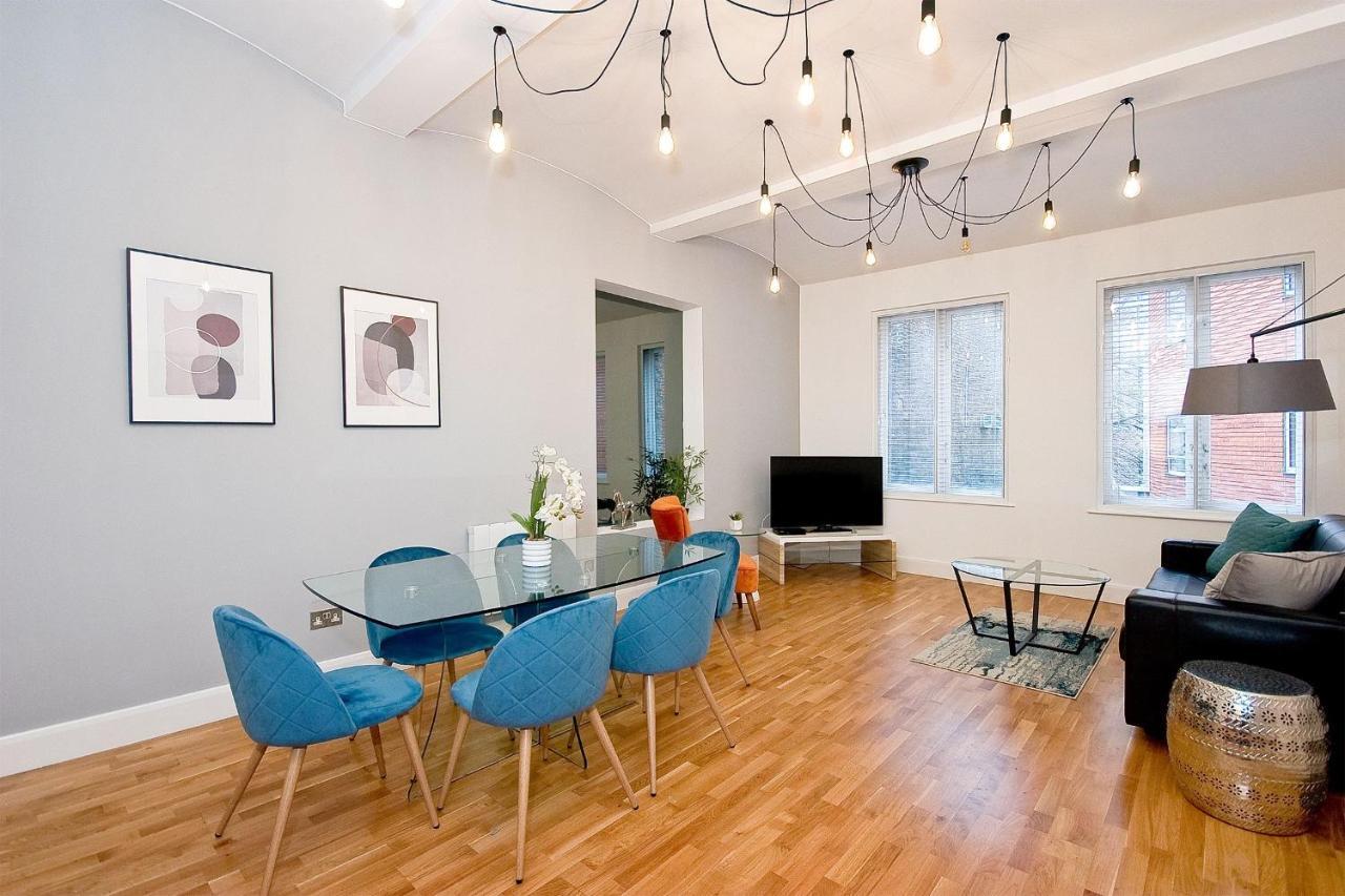 Mulberry Flat 2 - Two Bedroom 1st Floor By Living Holiday home *