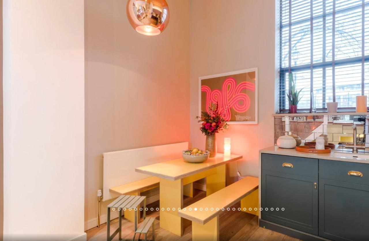 Apartment Neon Melody - Playful 2 Bedrooms By Bridge