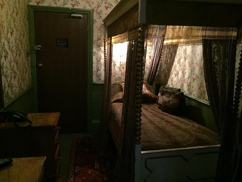 Hotel Pavilion 3*