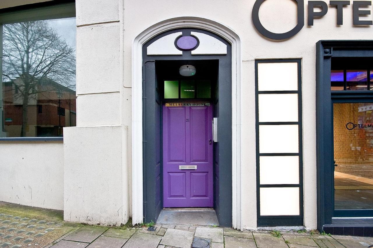 Mulberry Flat 6 - Two Bedroom 3rd Floor By Living Holiday home *