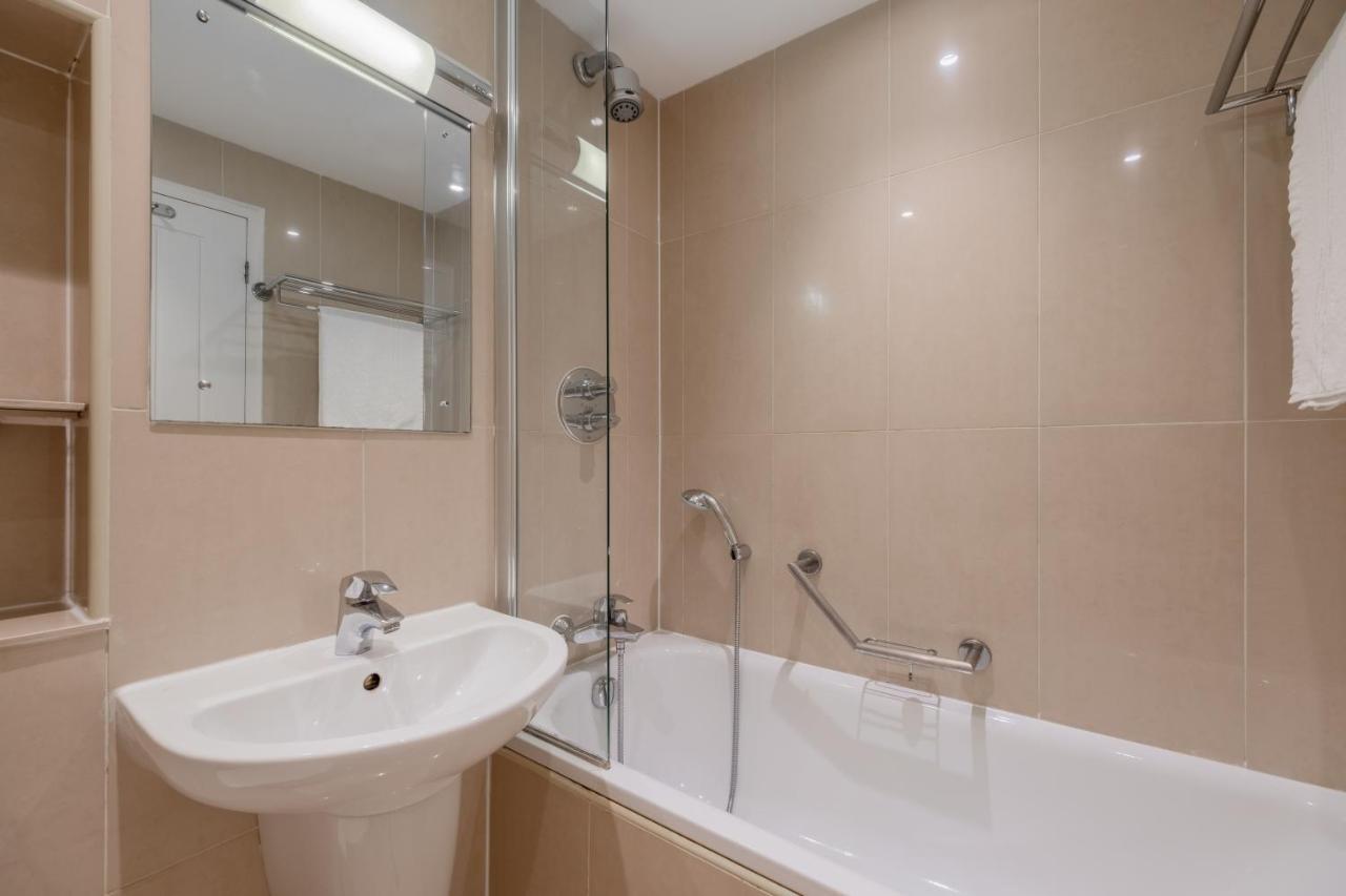 Quality Hampstead Hotel 3*
