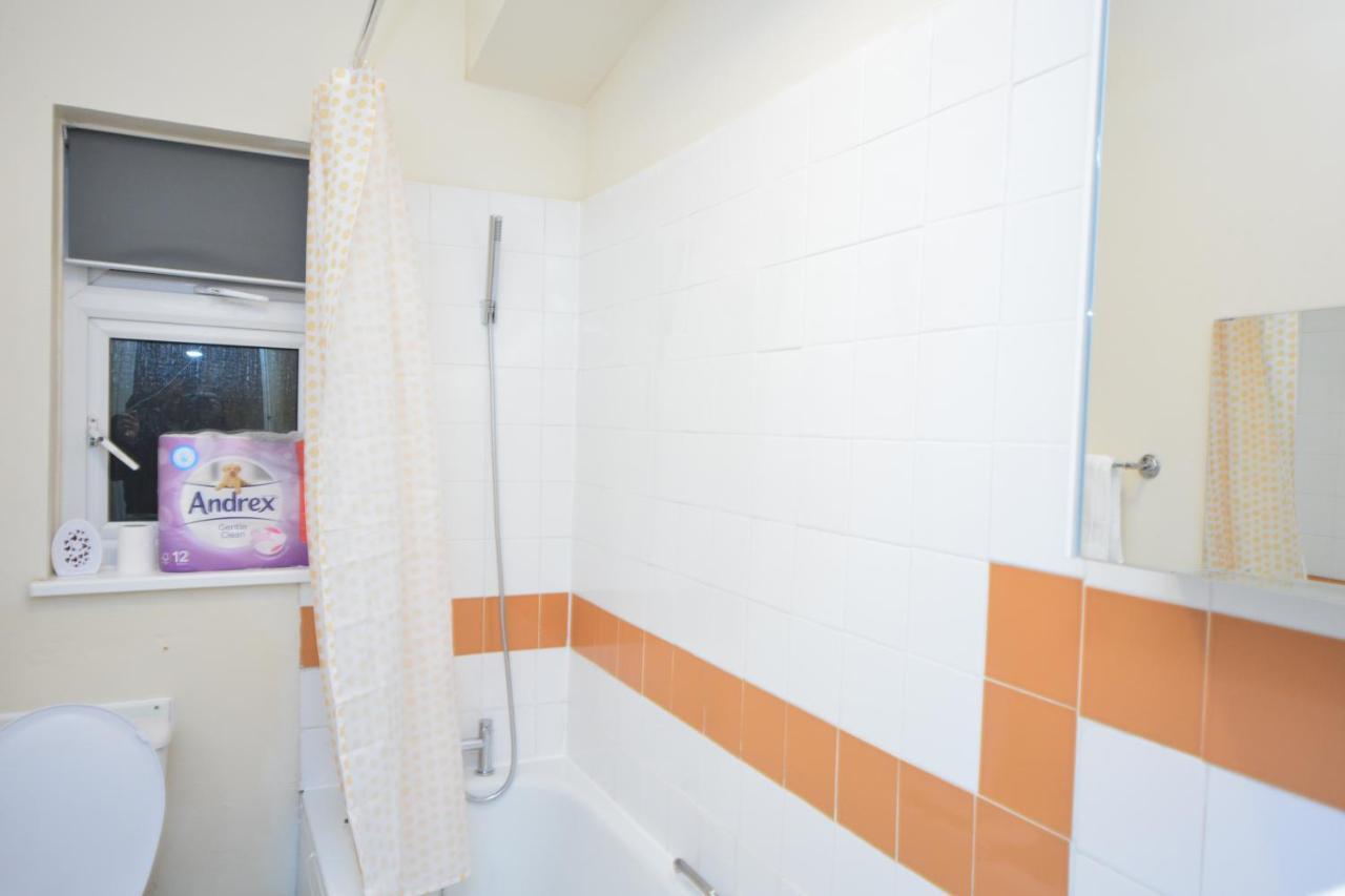 Beautiful Two Bedroom Near O2 Arena Apartamento Londres
