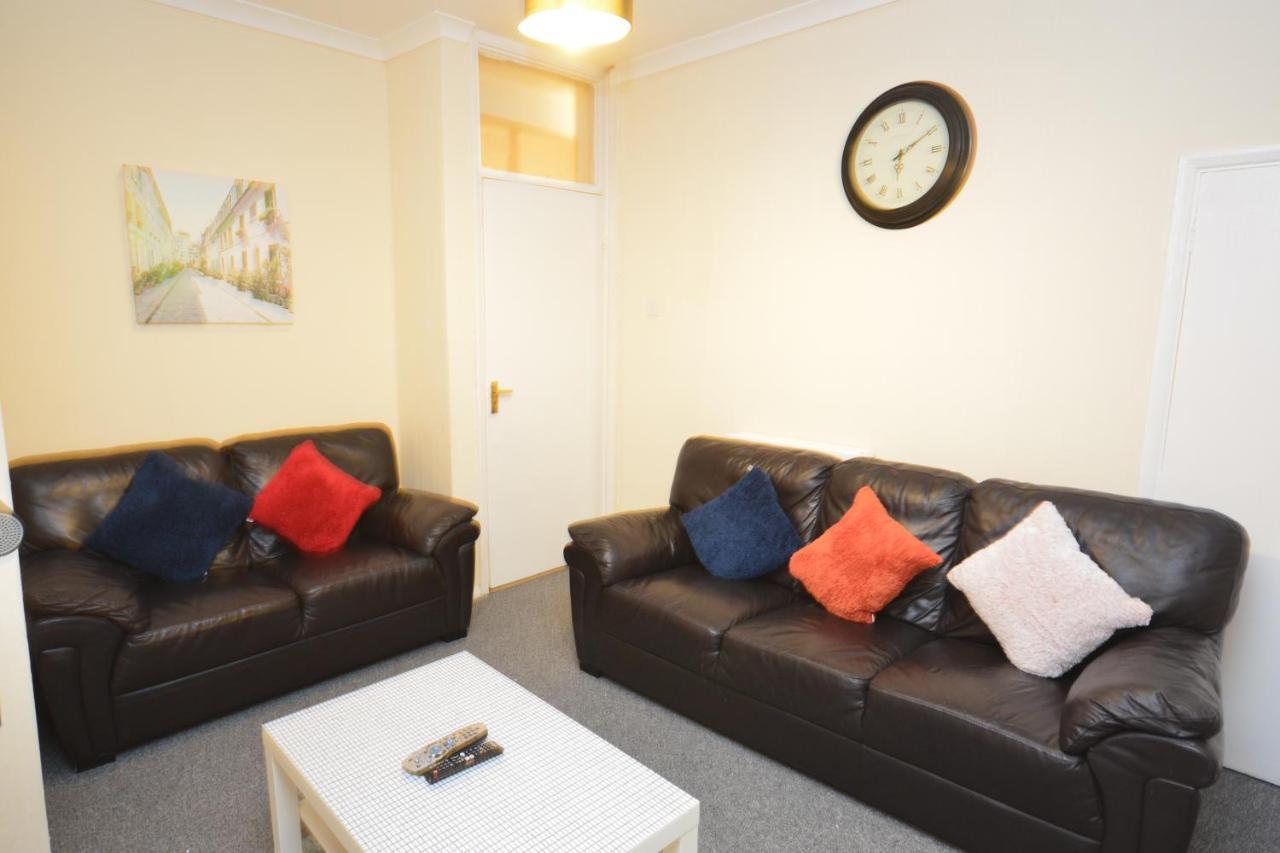 Apartamento Beautiful Two Bedroom Near O2 Arena Londres