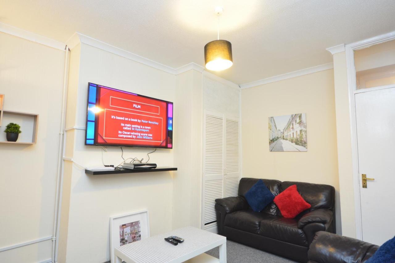 Apartamento Beautiful Two Bedroom Near O2 Arena *