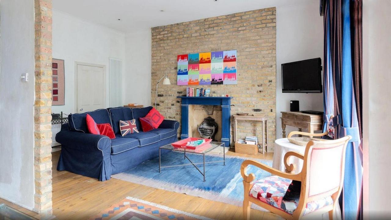 A To Rent - Boutique