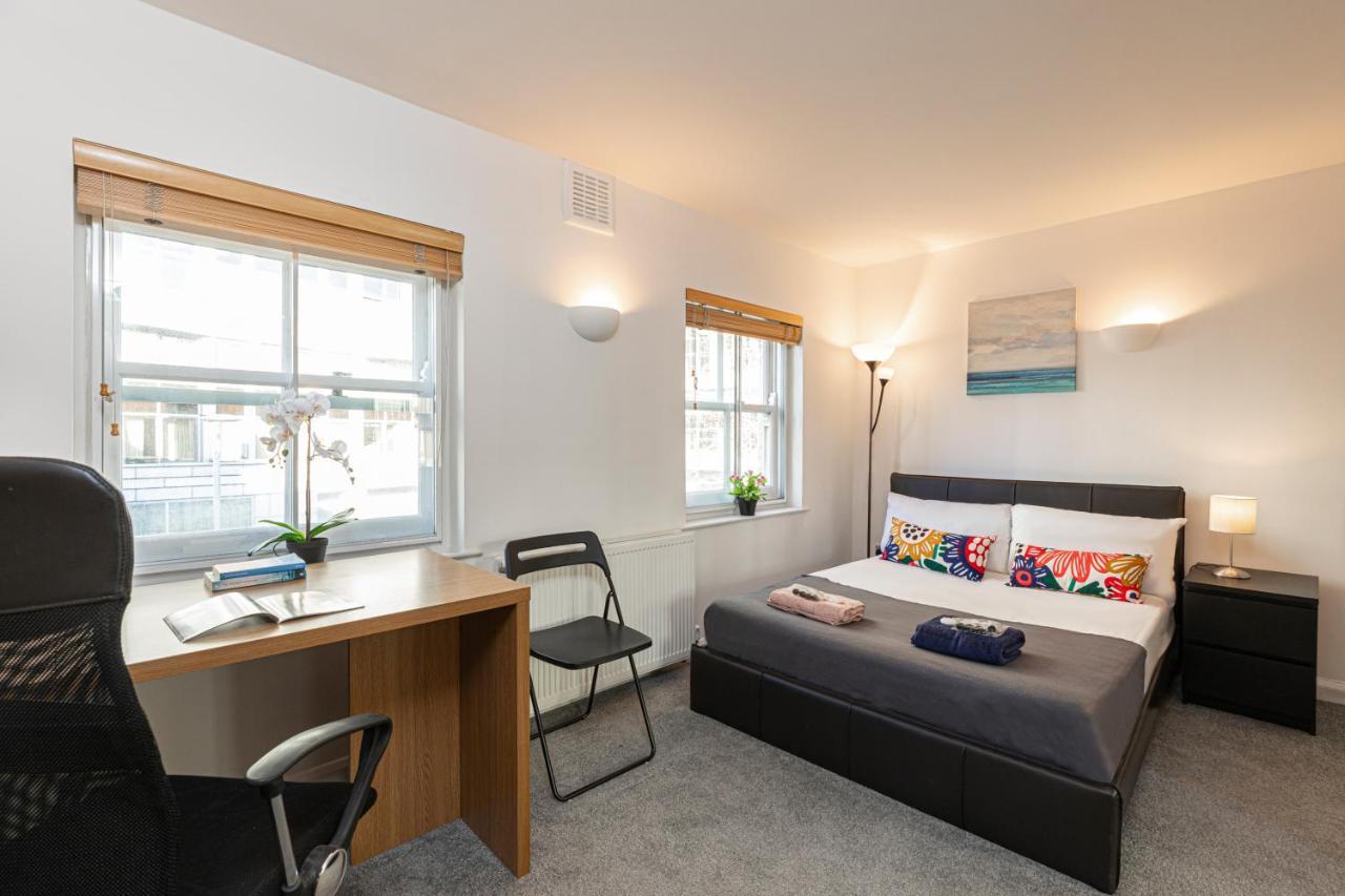 Royal Kensington Apartment