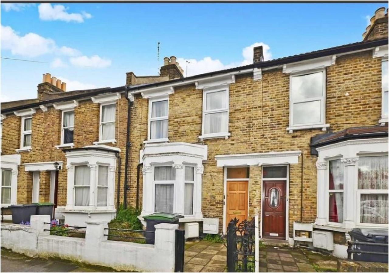 Premier Contractors North Apartamento Londres