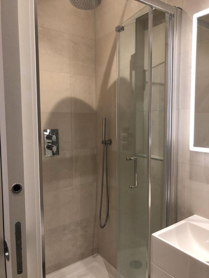 Edgware Road Luxury Serviced * London