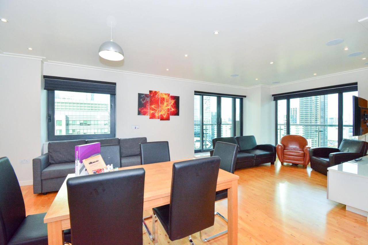 Canary Wharf - Corporate Riverside Apartments London
