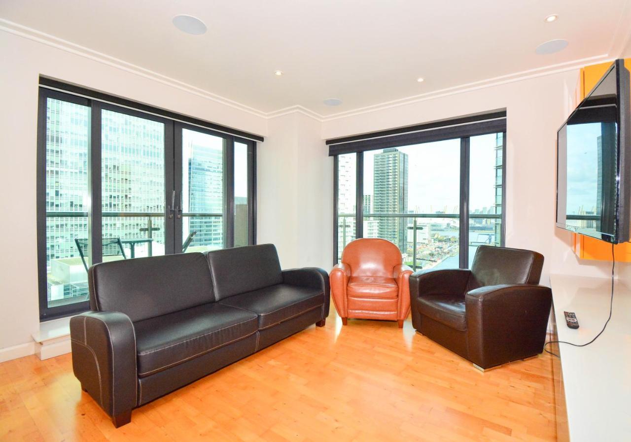 Canary Wharf - Corporate Riverside Apartments * London