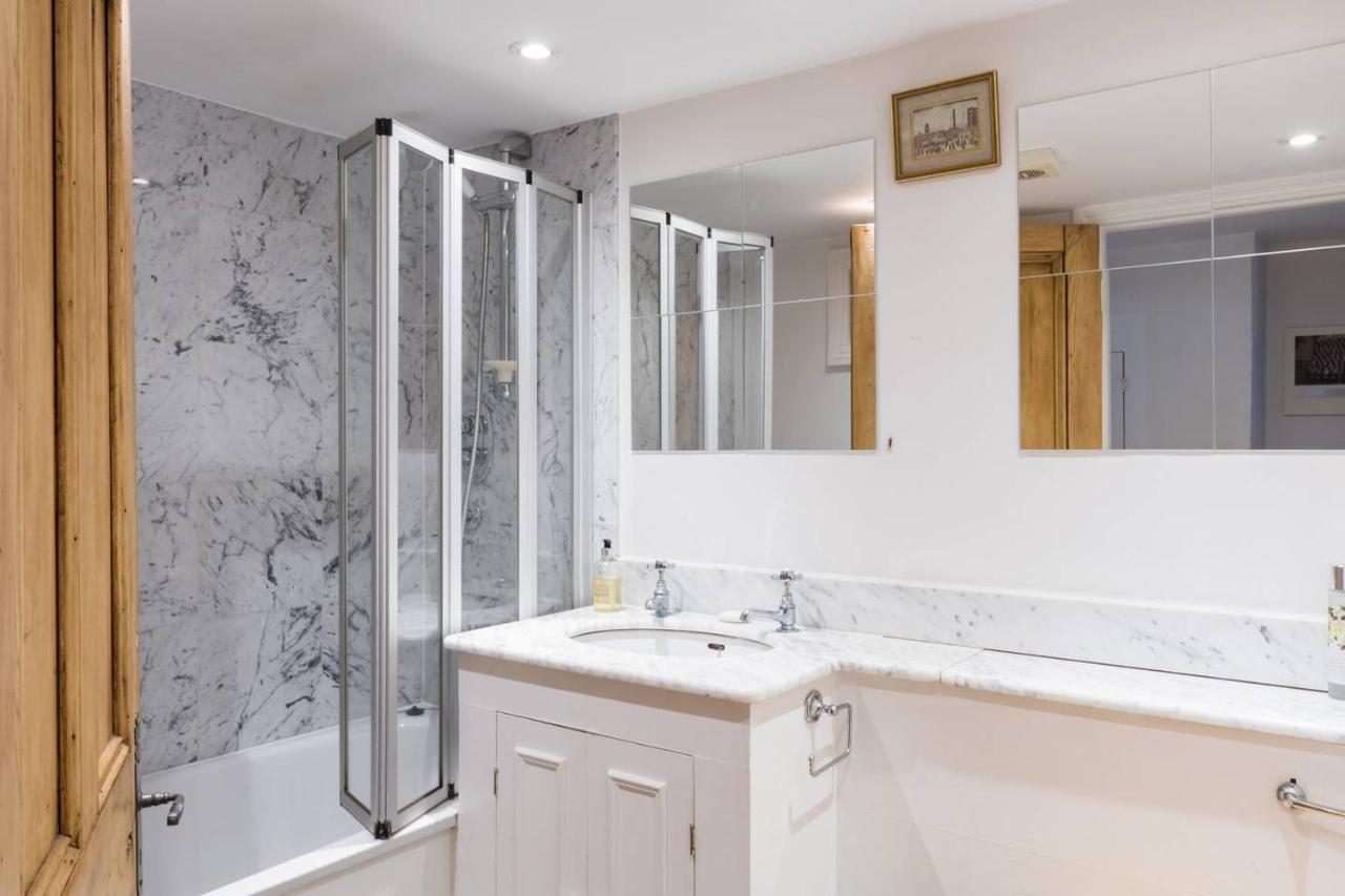 Fabulous 4-bed House In Fulham With Garden! *