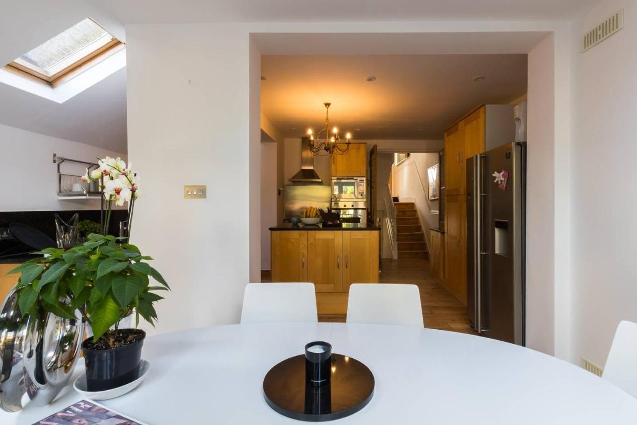 Fabulous 4-bed House In Fulham With Garden! *